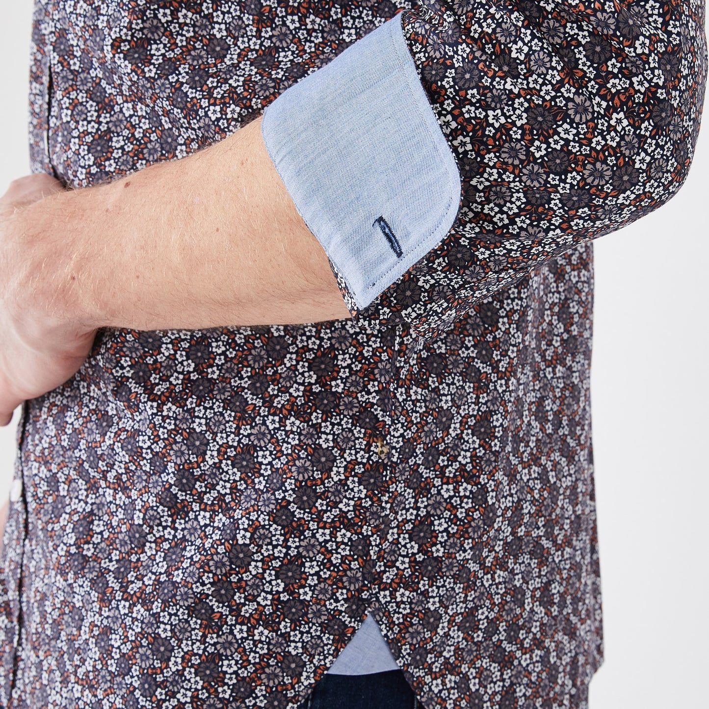 Brown shirt in floral cotton poplin